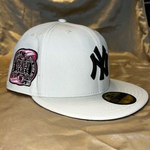 New Era New York Yankees Neapolitan edition Fitted hat size 7.5